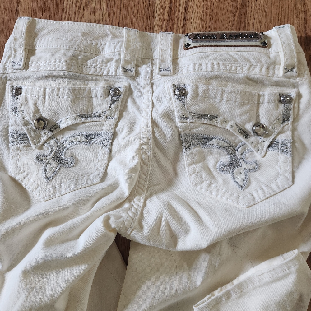 Rock Revival Women's Skinny Jeans White with Silver Embroidery